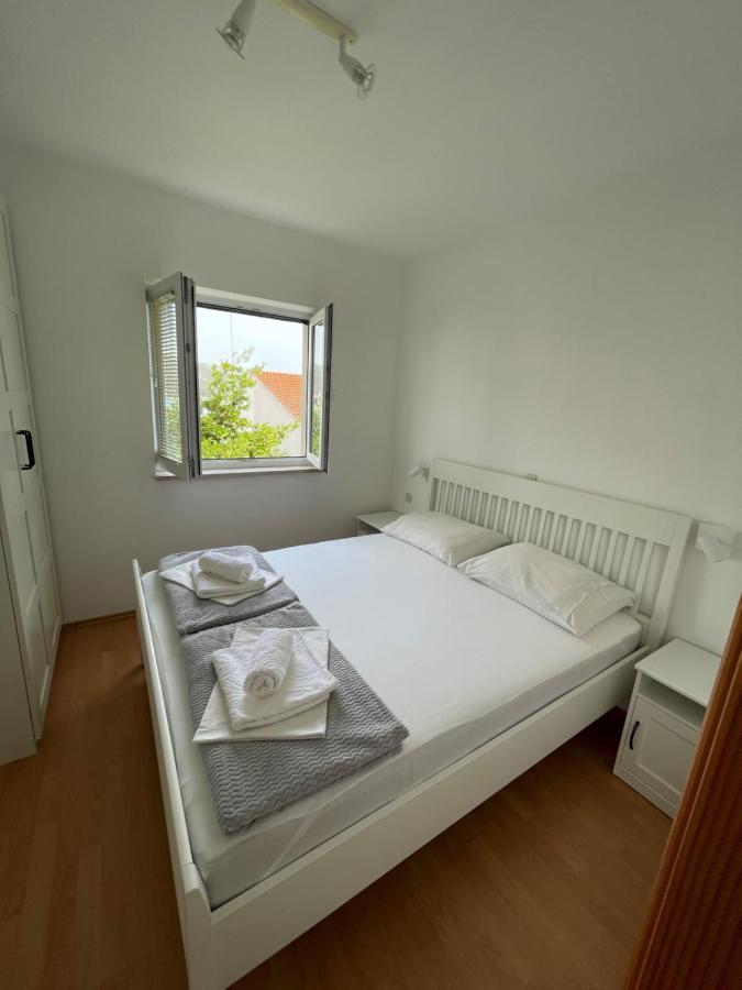 Apartments Vito Trogir Exterior photo